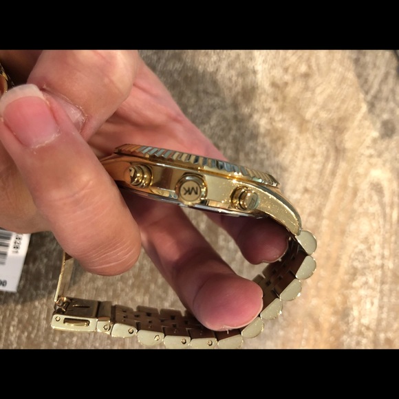 Michael Kors watch - Picture 7 of 8